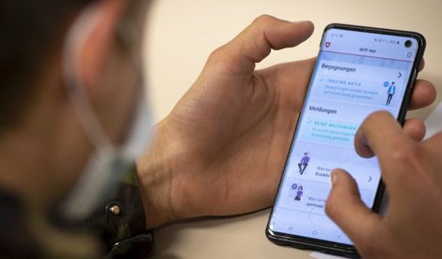 “Mami, kam njohur njërin në Tik Tok dhe s’kthehem më”: Historia e trishtë, 33-vjeçarja braktis 4 fëmijët