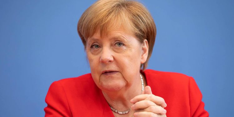 Merkel: Rrezikohemi nga një valë e tretë, Gjermania do të japë 1.5 miliardë Euro për luftimin e COVID-19 në botë