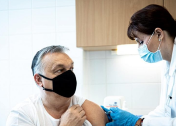 Kryeministri hungarez zgjedh për veten e tij vaksinën kineze