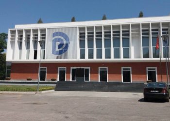 PD: Rama e do mandatin e tretë që të vazhdojë të mos bëjë asgjë. Ai e kuptoi se plani ynë e çon vendin para