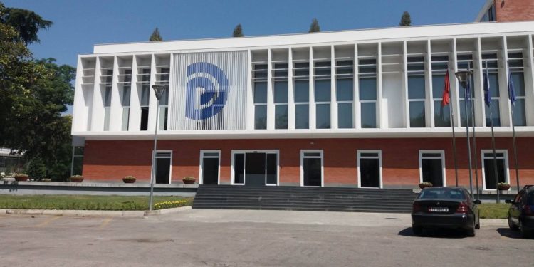 PD: Rama e do mandatin e tretë që të vazhdojë të mos bëjë asgjë. Ai e kuptoi se plani ynë e çon vendin para