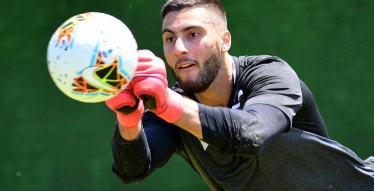 Strakosha ‘kalbet’ në stol, Lazio sqaron situatën e portierit të kombëtares