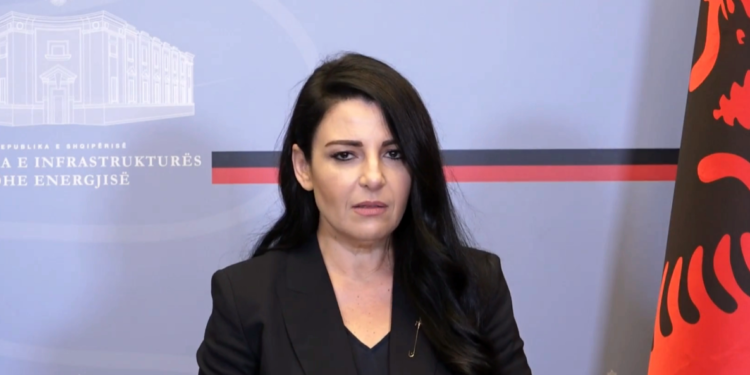 Aksidenti tragjik në Gjirokastër, Balluku: Shpërblim për dy elektriçistët, do kujdesemi për familjet e tyre