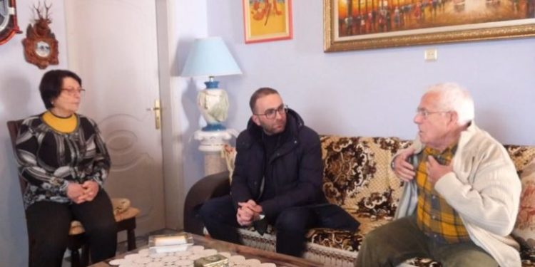 Pensionisti i ankohet Gazment Bardhit: Në kohën e Berishës hanim të gjithë mish, tani nuk e shohim me sy