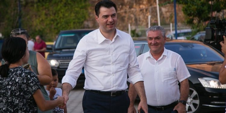 Dilemat e Bashës për Sarandën: Zonë e lirë për PDIU-në apo një kandidat i PD-së?!