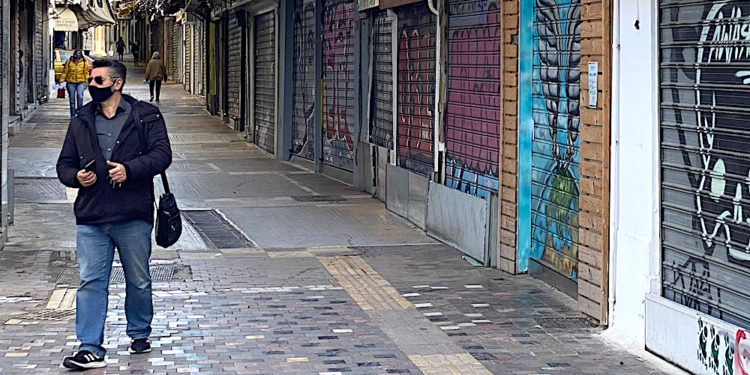 Ulet numri i infektimeve edhe në Greqi, 26 jetë të humbura