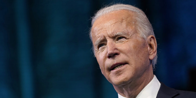 Biden korrigjon politikën e migrimit