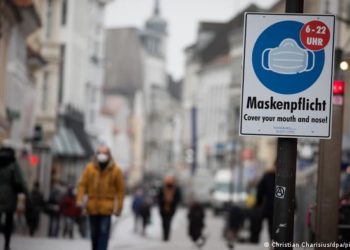 Shifra të larta të të infektuarve me COVID-19 në shtetet fqinje, Gjermania mban të kufizuar lëvizjen në kufijtë tokësorë