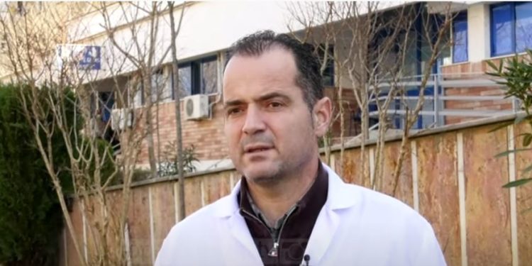 Bebja shpëtoi, por nëna jo/ Gjinekologu rrëfen çastet e fundit të nënës që humbi jetën nga COVID-19: Kërkoi të shikonte foshnjën (VIDEO)