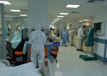 Një 15-vjeçare ndërron jetë prej COVID-19 në Greqi