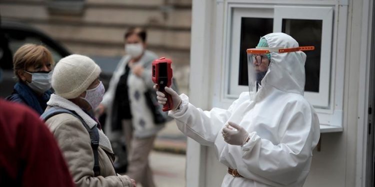 Covid-19 në Itali/ Mbi 14 mijë raste të reja, regjistrohen 251 viktima