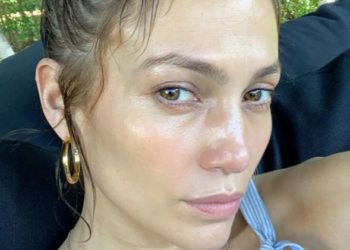 Jennifer Lopez zbulon ushqimin që nuk duhet konsumuar për të patur një lëkurë të pastër