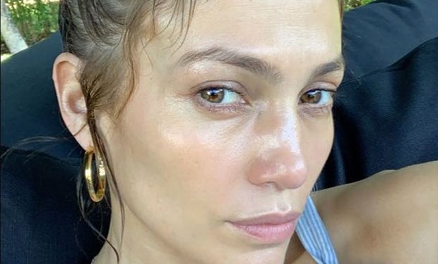 Jennifer Lopez zbulon ushqimin që nuk duhet konsumuar për të patur një lëkurë të pastër