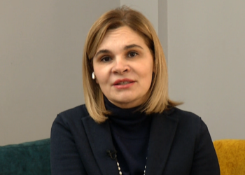 Monika Kryemadhi: Në prill çojeni Ramën në shtëpi