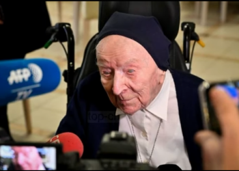 Personi më i vjetër në Europë/Murgesha 117-vjeçare arrin të fitojë betejën me Covid