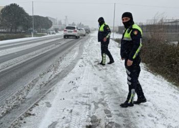 Policia e Shtetit thirrje shoferëve: Shmangni lëvizjet e panevojshme, përdorni zinxhirë!