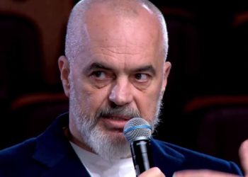 Rama: Unë thashë do vaksinojmë personalitetet mbi 80 vjeç, jo të marrim Bujar Nishanin ta vaksinojmë