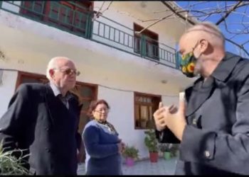 Rama shkëmben batuta me ‘demokratin’ nga Tepelena: Na duhen disa prej jush për të mos na marrë mësysh (VIDEO)