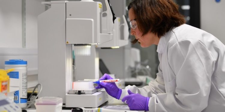 Ilaçi që po bën mrekullinë në spitalet e Izraelit, 29 pacientë nga 30 u shëruan brenda 5 ditëve