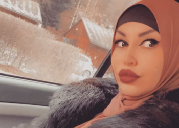 Këngëtarja shqiptare që pozonte zhveshur, mbulohet me shami e bëhet besimtare: Tani jam tjetër njeri