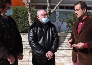 Drejtori i Gjendjes Civile thirrje nga Gjirokastra: Aplikoni për rinovimin e kartës së identitetit (VIDEO)