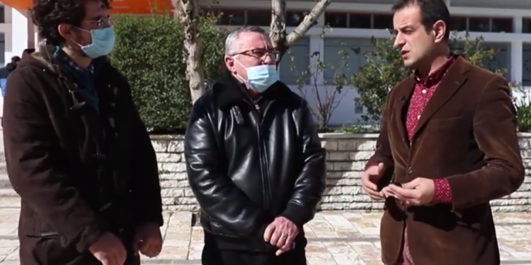 Drejtori i Gjendjes Civile thirrje nga Gjirokastra: Aplikoni për rinovimin e kartës së identitetit (VIDEO)