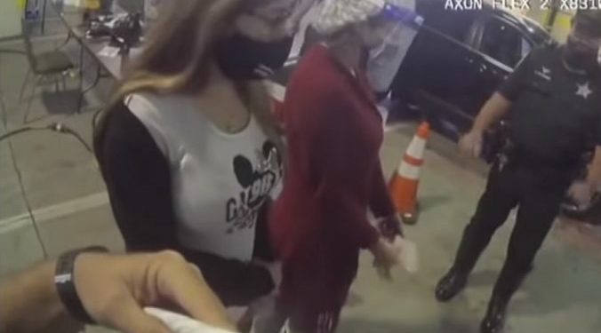 Rast i pazakontë në ShBA/ U maskuan si të moshuara për t’u vaksinuar, zbulohen nga policia (VIdeo)