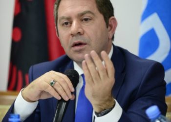 Shpëtim Idrizi: Rama është avokat i Greqisë dhe do ta heqë fare Çamërinë, për fat jam unë këtu për ta mbrojtur