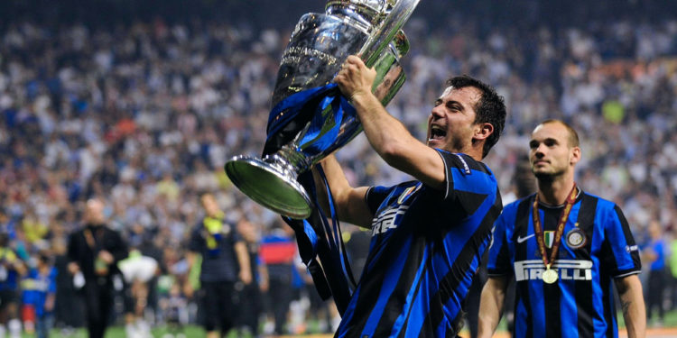 “Inter, do të bëj një nder përpara derbit!” Heroi i Tripletës sfidon Milanin