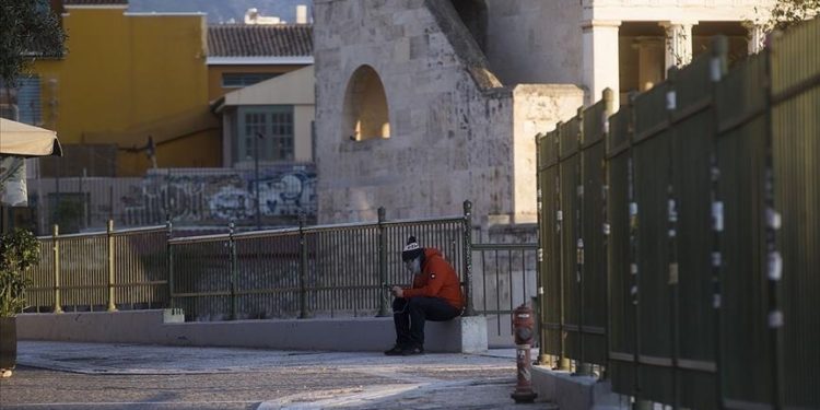 Greqi/ Vendosen masa të rrepta në Atikë për shkak të rritjes së shpejtë të rasteve me COVID-19