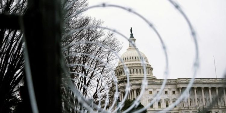 Uashingtoni rrethohet nga forcat e sigurisë, vendoset gatishmëri e lartë për gjyqin ndaj ish-presidentit Trump