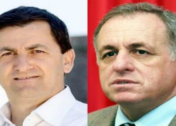 Nisja e vaksinimit në Gjirokastër, kyçin gojën dy mjekët e opozitës që kërkojnë vota. Asnjë reagim për këtë proces kaq jetik për njerëzit