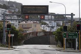 Varianti britanik i COVID-19 mbërrin në Zelandën e Re, qyteti me 1.6 milionë banorë hyn në karantinë