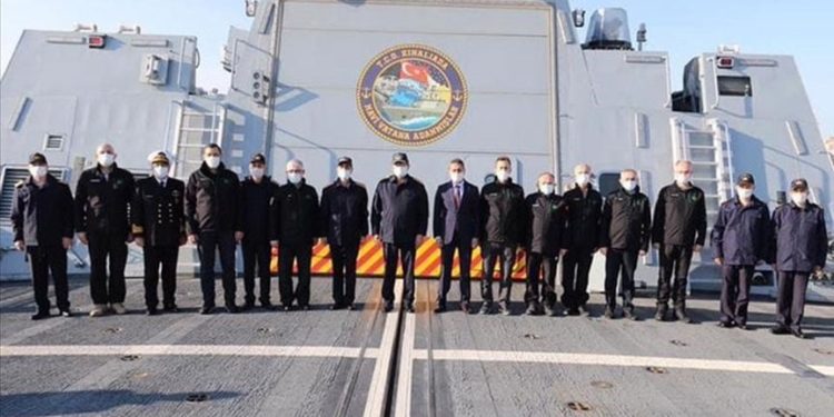 “Armiqtë do të na kenë frikë”/Turqia teston raketën anti-anije në Detin e Zi