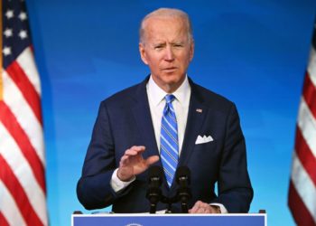 Vaksinimi në SHBA, Biden: Kemi porositur 200 milion doza nga Moderna dhe Pfizer