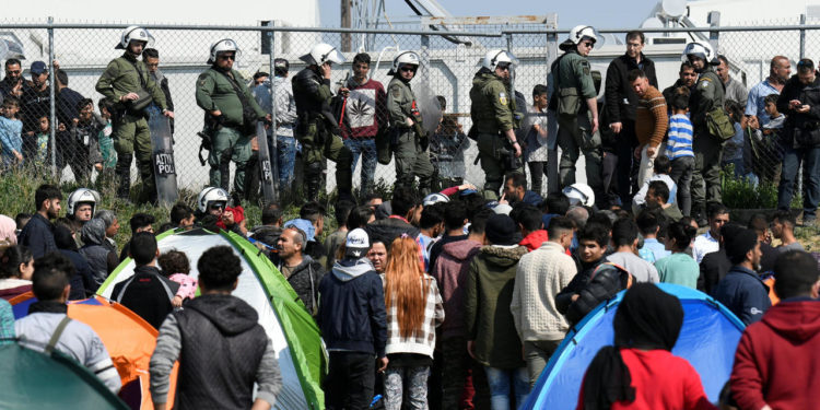 Rritet numri i azilkërkuesve, Qipro akuzon Turqinë për krijimin e një rruge të re për emigrantët