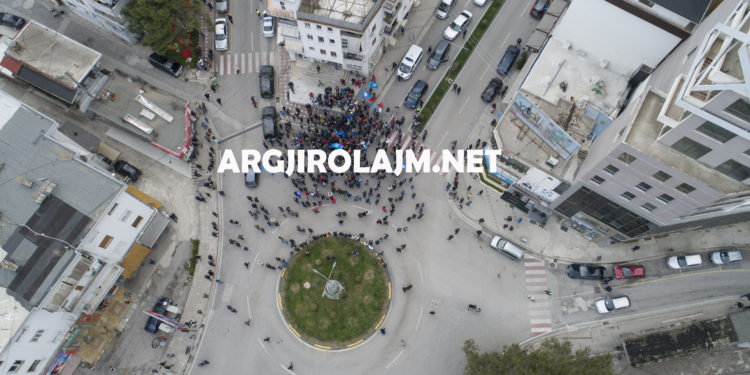 PAMJE ME DRON, vizita e Bashës në Gjirokastër (VIDEO)