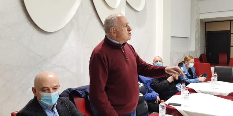 PD prezanton kandidatët në Gjirokastër, Tritan Shehu jep kushtrimin: Sot e tutje të buçasin motorat e fitores (FOTO)