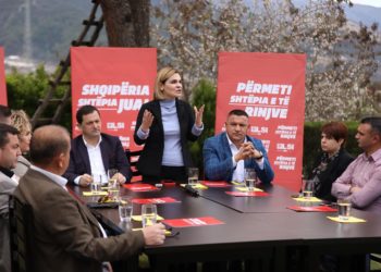 Dy kandidatë të LSI në Gjirokastër, njëri i dëbuar nga Greqia për 5 vjet, tjetri i dënuar me burg për kundërshtim të policisë