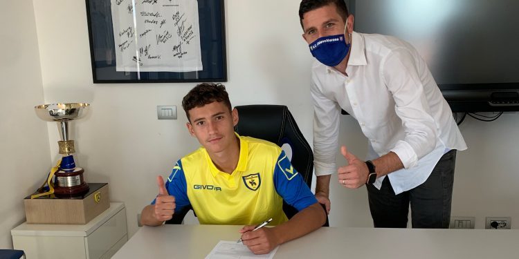 E bujshme, 16-vjeçarin nga Kosova e kërkon Roma dhe Benfica