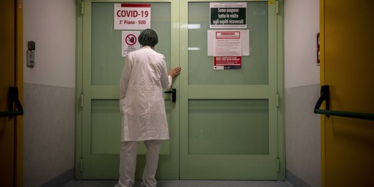 Lajm i mirë nga Italia/ Dy shtatëzënat marrin vaksinën antiCovid, fëmijët iu lindin me antitrupa