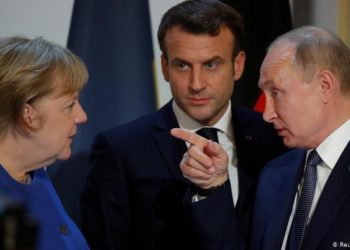 Merkel dhe Macron tregojnë interes për vaksinën ruse, Sputnik V