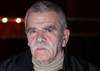 “Djali i ish-sekretarit të partisë në Gjirokastër”, Arben Manaj i përgjigjet Robert Ndrenikës: Je bërë me një parti që mban zgjedhje si në Phenian