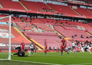 MESAZH I VEÇANTË nga qielli për Liverpool! (FOTO)