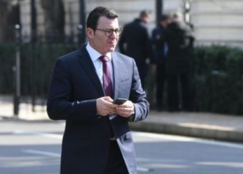 Alket Hyseni braktis garën në Sarandë, tërhiqet nga lista e kandidatëve