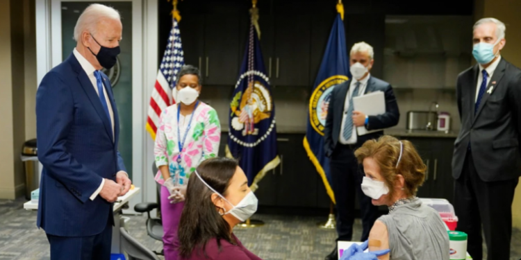 Biden i habitur nga kundërshimi për t’u vaksinuar kundër koronavirusit