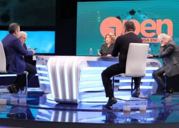 Sherr në studio, Babaramo përplaset me Ngjelën: Po flet si fëmijë tre vjeç, s’të vjen turp