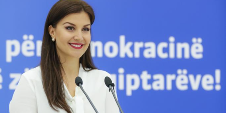 Floriana Garo jep garanci: Lulzim Basha do tё punojё ditё e natё pёr ju