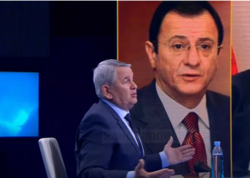 “Ai është njeriu im, po t’i bësh gjë atij zëre se ma ka bërë mua”, si e mbylli Genc Ruli aferën 100 mijë euro me drejtorin e spitalit të Gjirokastrës (VIDEO)