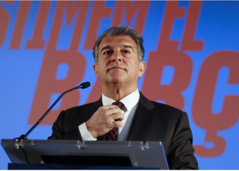 Revolucion te Barcelona/ Haland ëndrra e madhe, ja formacioni i Laportës